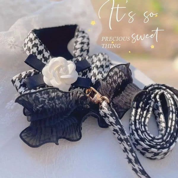 luxury Pet Dog Cat Clothes Houndstooth Traction Suit Teddy Bear Go Out Vest Style Dog Leash Black and White Plaid Dog Seat Belt M251213