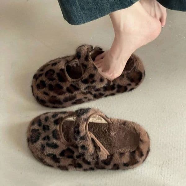Ddmyoutdoor Indoor Outdoor Womens Fashiona Leopard Furry Slippers Autumn And Winter Fluffy Convenient Hook Loop House Shoes Outdoor Shoes