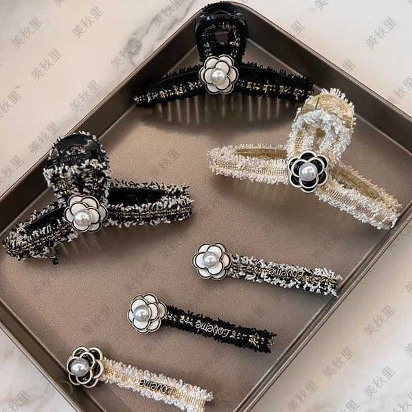 Hair clips Camellia flower hair clip with pearl shark clip hair accessories for girls Hair decoration Y251213