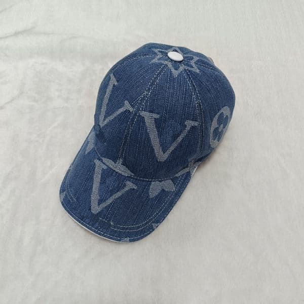 High-Quality Luxury Brand Summer Fashion: Denim Sun Hats for Men and Women Featuring Elegant Embroidery