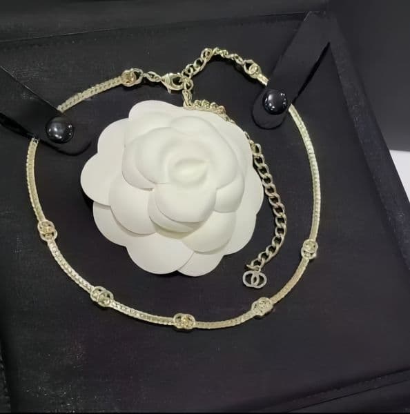 Designer Fashion High-end Simple Necklace Designer Valentine's Day Necklace, Charming Jewelry Gift for Women
