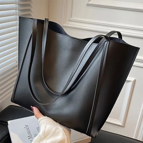 Womens Large Capacity Lightweight Tote Bag Elegant Black Synthetic Shoulder Bag Spacious Work Travel Handbag for Everyday Use 251215