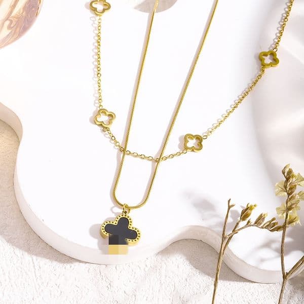 Clover necklace jewlery designer for women clover necklace designer 1 Flower pendant black clover best gift