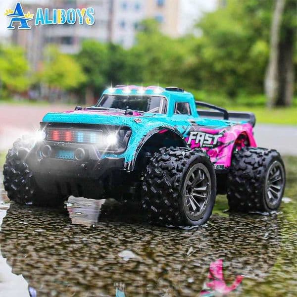 120 RC Car 24G Remote Control Drift Truck High Speed Climbing Off-Road Racing Vehicle with Light Children Toy Boy Xmas GiftsT251215