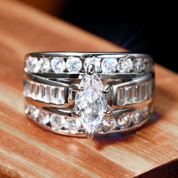 Amazon Cross-Border Copper Inlaid Zircon European and American Trendy Women's Ring Fashion Engagement Jewelry Wholesale