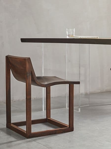 Nordic-style minimalist home curved frame backrest in black walnut and white oak wood dining chair