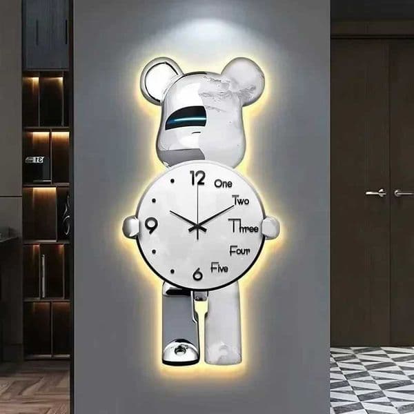 Aesthetic Bear Wall Clocks LED Lamp Bear Wall Silent Light Clock Luxurious Unique Living Room Porch Decor Interior OrnamentXJ251216