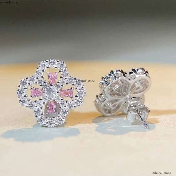 S925 Sterling Silver Ins Style High-Grade Elegant Four-Leaf Clover Women's fashion Fine VVS Moissanite Stud Earrings