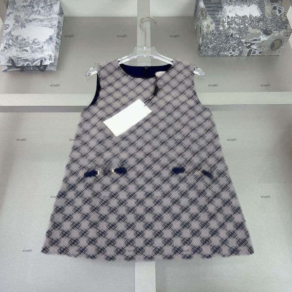 Brand sleeveless girls dress pocket Princess dress Summer kids designer clothes Stitched diamond letters baby skirt A014X01N005-b