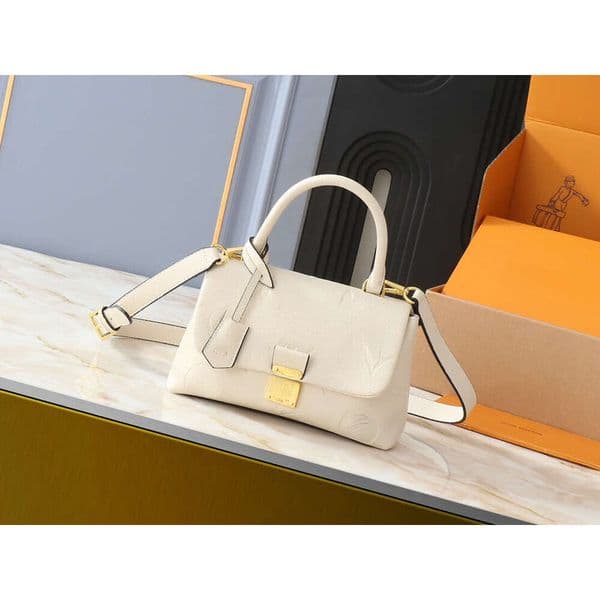 2025 Women Luxurys Designer Bag Crossbody Classic Vintage Flap solid color leather Embossed Letters Clutch Purse Shoulder Bags Tote Bag