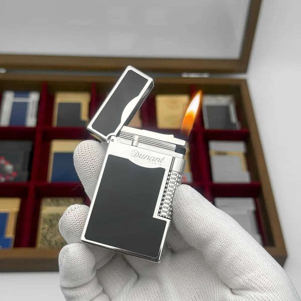 Paris Luxury Rocker Ejection Ignition Classic Loud Cigarette Lighter Sofe Flame Personalized Men's Gift Collectible High-Quality