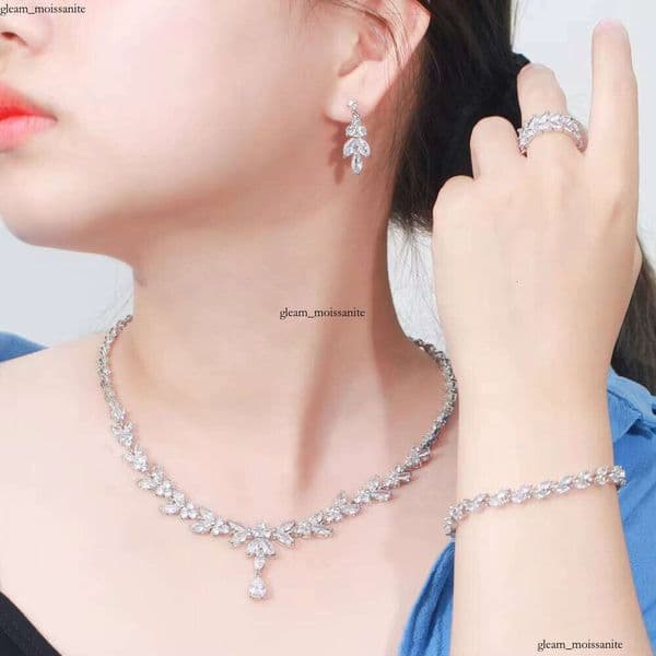 4pcs Exquisite Leaf-Shaped IGI VVS Moissanite Dubai Boutique Jewelry Set Earrings Necklace Bracelet Ring Women's Luxury Bridal Wedding