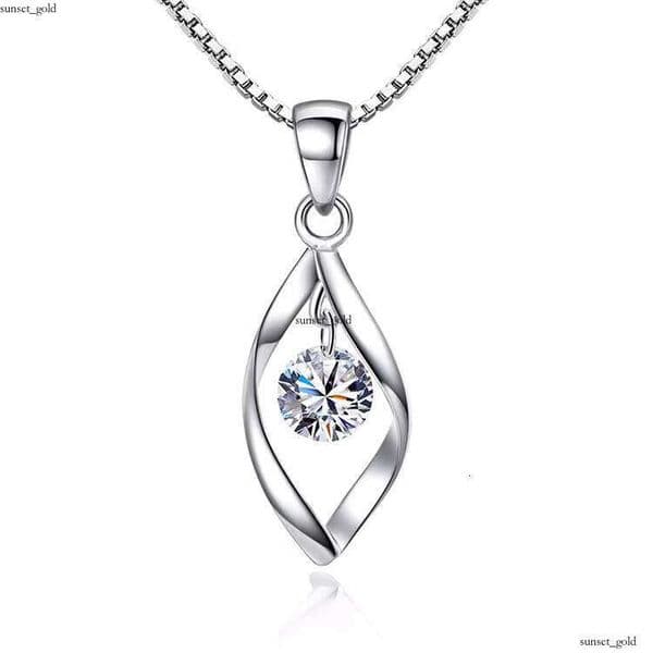 Female Jewelry VVS Moissanite Wave Pendant Necklace