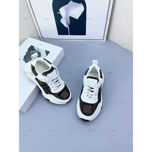 Luxury Kids Casual Shoe Letter printing Child Sneakers Size 26-35 Including paper boxes Strap design Childrens Shoes A506X14N126