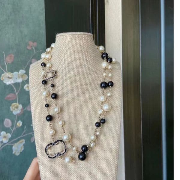 Pendant Necklaces Fashion Classics Retro Long Pearl Necklaces Chain for Women Men Party Wedding Lovers gift Bride Necklace Designer