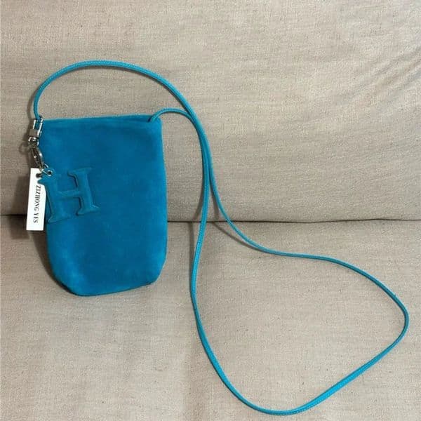 Suede mini portable mobile phone bag autumn winter letter pendant cute coin wallet fashion ladies one-shoulder crossbody bag 251219