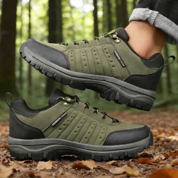 Hiking Shoes for Men Waterproof Outdoor Low-top Hiking Boots Non-slip Trekking Shoes Walking Male Sneakers New Zapatillas Hombre Z251223