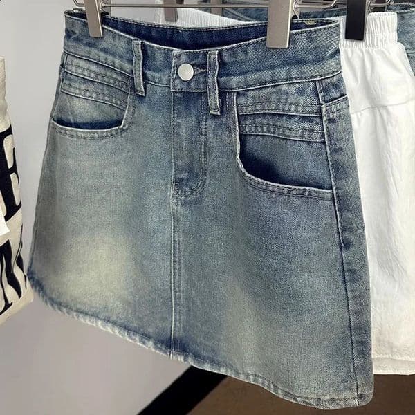 Summer Womens Vintage Denim Skirts Korean Fashion HighWaisted Slim Mini Skirt Woman Elegant AllMatch A Line Bodycon 251222BJ