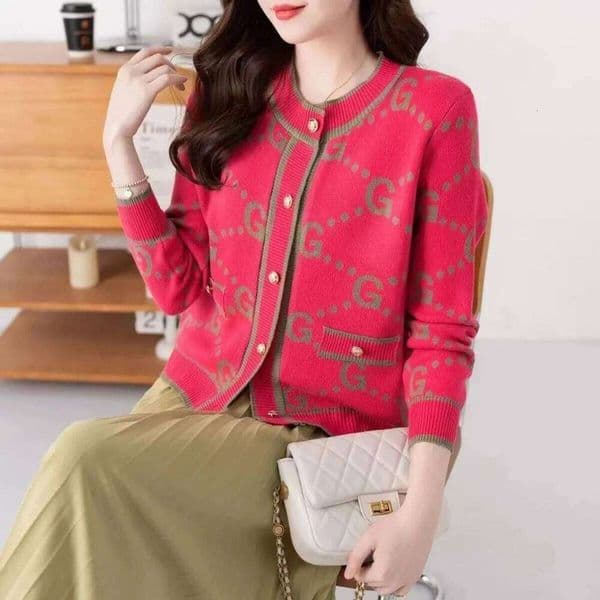 Designer Clothes Luxury Pink Knitted Cardigan Women Sweater Autumn Winter Coat Letter Long Sleeve Short Tops Design Trend Women S Clothing New Hot Selling