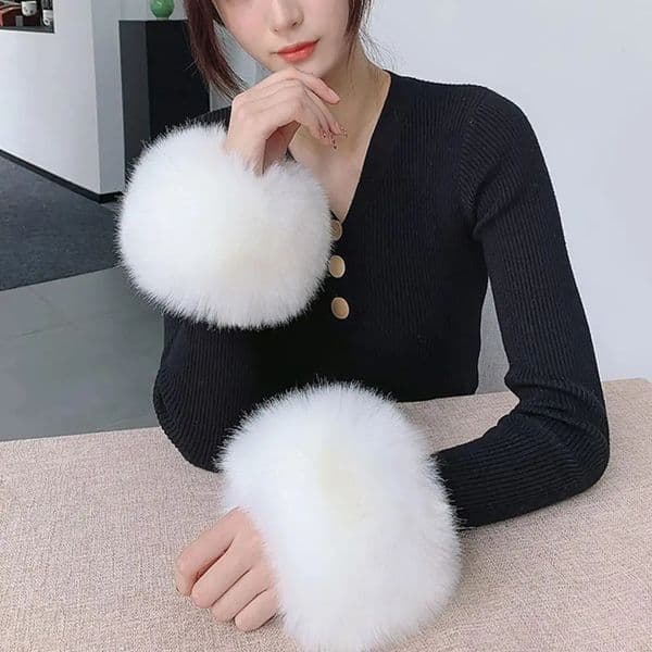 2Pcs Faux Fox fur Arm Warmer Lady Windproof Plush Cuff Wristband Winter Women Wrist Sleeves Coldproof Decorative Arm Warmer 251223