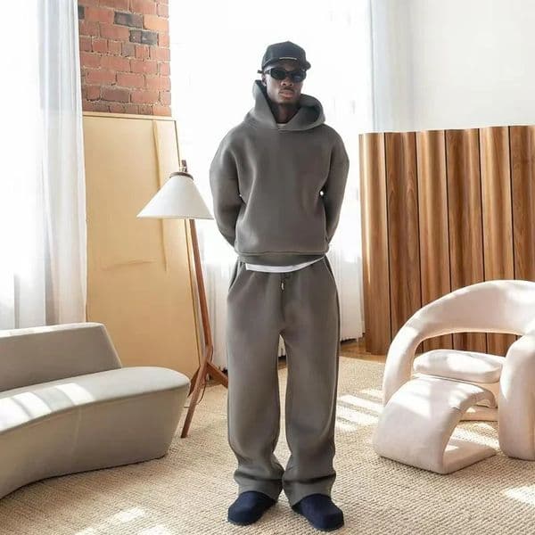 Korean Fashion Solid Color Sweatshirt Fleece Two-Piece Mens Y2K Harajuku Casual Joker Straight Pants Couple Street Wear 251222