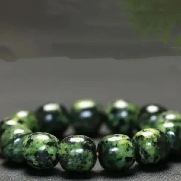 Tibet Tibetan Treasure Meteorite Jade Medicine Wang Shi Old Beads Bracelets for Men and Women Ethnic Bracelet Jewelry 251218