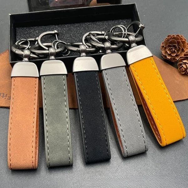 Custom Crazy Horse Leather Key Chains Blank Laser Engrave Keychain Personalize Holder Vintage Keyring Company Name Number 251216