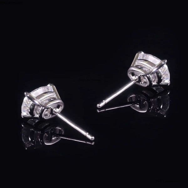 VVS Moissanite Long-lasting Hot-selling Platinum 375 10K 14K VVS Gra 1ctw 2ctw 3ctw 5ctw Pair of Oval Carbon Silicon Stone Earrings for Men and Women