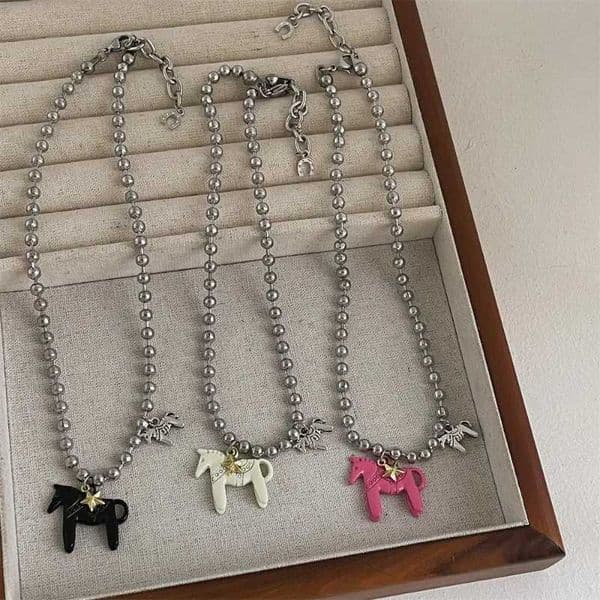 Luxury Designer Decor Minar Funny White Black Rose Red Color room Enamel Colt Horse Pendant Necklaces For Women Silver Plated Alloy Beads Ch