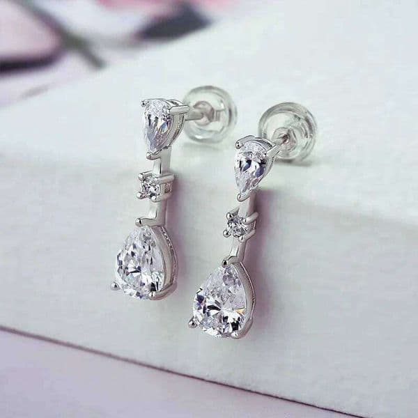 Huitan Simple Elegant Waterdrop Cubic Zircon Drop for Women Silver Color Temperament Graceful Lady Earrings Hot Jewelry