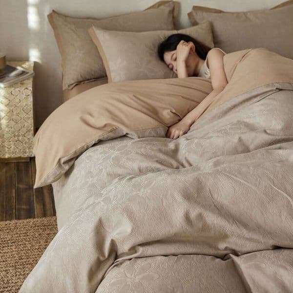 Class A~ Autumn and Winter Warm Thickened Pure Cotton Brushed Four-Piece Set Vintage Floral Color Woven Jacquard Bedding Duvet Cover