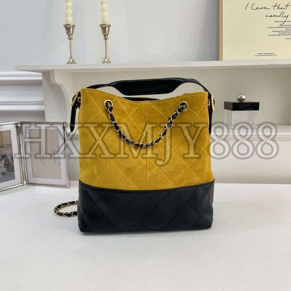 Fashion Classic Quilted Hobo Bag Bucket Bag Handbag Shoulder Bag,Chic Gold Accents, Unique Two - Tone Quilting Roomy Storage, Ideal For Carrying Laptops &