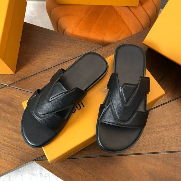 Summer Luxury Wear Oasis Mule Flats Grained Taiga Leather Sandals Shoes Calfskin Calf Leather Slip On Slippers Man Beach Slippers EU38-46