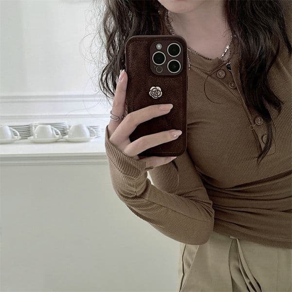 Brown Down Camellia Suitable for Apple 15 Pro Max Phone Case iPhone 14 Shockproof 13 Full Coverage 12 Silicone