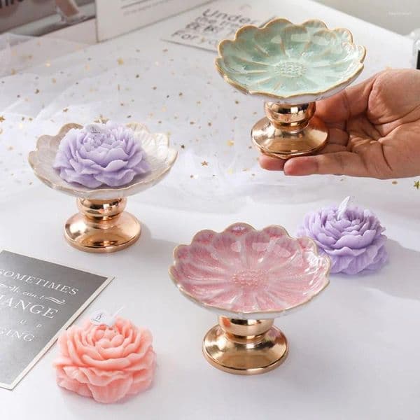 Candle Holders Home Decoration European Style Ceramics Stand Exquisite Light Luxury Holder Romantic Candlestick Birthday Gift XJ260305