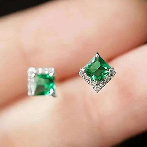 Huitan Women Stud Earrings Inlaid Bright Green/White CZ for Daily Engagement Fresh Style Fancy Accessories Fashion Chic Jewelry