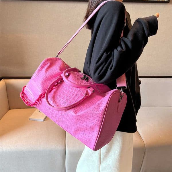 Short Trip Bag Large Capacity Soft Leather Water-Resistant Gym Bag Overnight Bag New Lightweight Weekend Bag Trendy Women