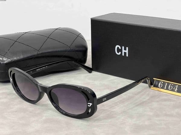 Sunglasses Designer Mens and Women Sunglasses Luxury and Fashionable Classic Letter Fragrant Grandma Outdoor Sun Driving Beach UV Protection Gift