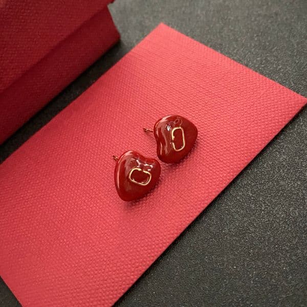 Elegant Red Glossy Heart Stud Earrings With Metal Tone Gold Accents Daily Stylish Jewelry HighQuality Accessory Ideal Gift For Her