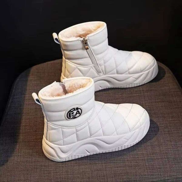Snow Women's 2024 Winter New Soft Leather Piled Thickened Northeast Non-Slip Shoes Warm Retro Fashion Cotton Boots XJ251231
