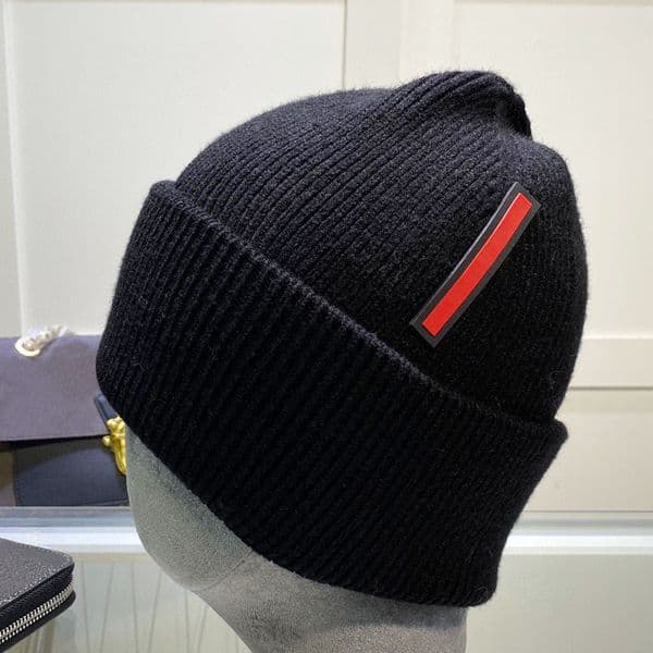 P Hat Designer pada Baseball Cap Woman Casquette Gorras P Winter New Red Label Wool Hat For Women Trendy Wool Hat Classic Warm Knitted Hat Bonnet Tricote