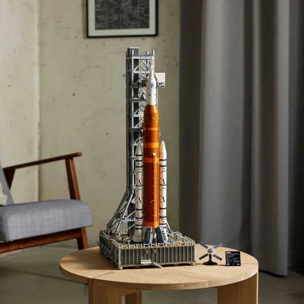 Build Block Set Brick New Pcs NASA Space Rocket brick Launch System Model Building Blocks Kids Assembly Birthday Toys Gif