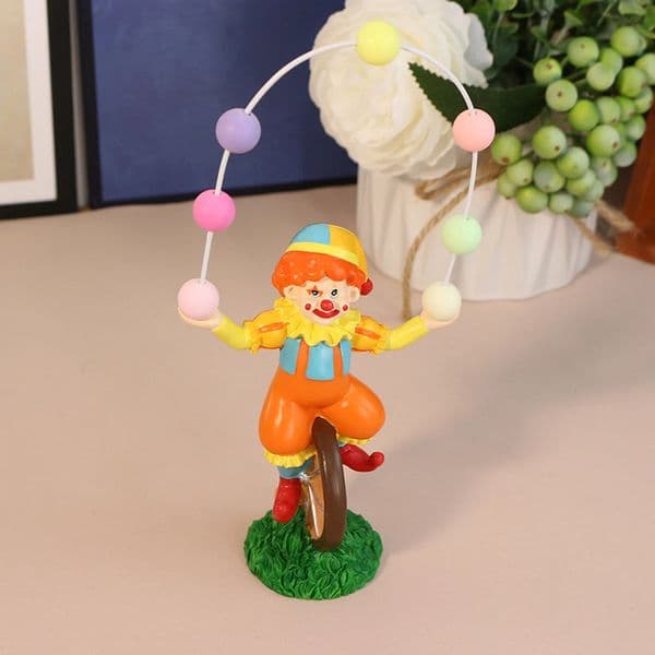 1 piece set of funny acrobatic clown resin statues dynamic shapes throwing balls and riding on a unicycle action art 250703