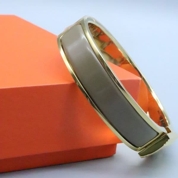 bracelets women's Designer bracelet for woman luxurious Bangle bracelet jewelry high-quality enamel bracelet fashion classic H bracelets wristband Size 17 - 19 CM 01