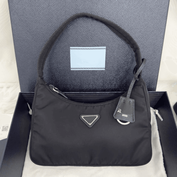 1 1 famous designer Nylon leather handbags women fashion underarm crossbody shoulder bag black mens clutch totes luxurys messsenger handbag travel gym bag