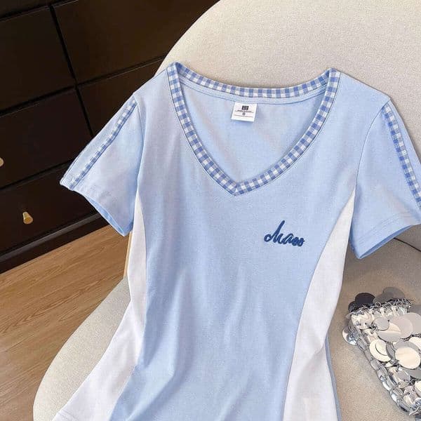 Blue And White V-Neck Regular Shoulder Short Sleeve T-Shirt For Women, Summer New Design, Slim Fit, Slimming, College Style Top, Trendy B5