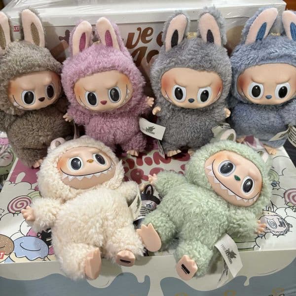 Labubu Bubble Labubu Macaron Sitting Party First Generation Second Generation Third Generation Vinyl Plush Toy L250821