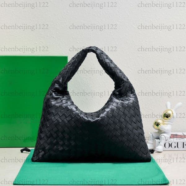 99A top-quality luxury designer handbag, 100% premium leather, exquisite pure steel hardware, showcasing charm, crossbody bag, shoulder bag, handbag, casual bag