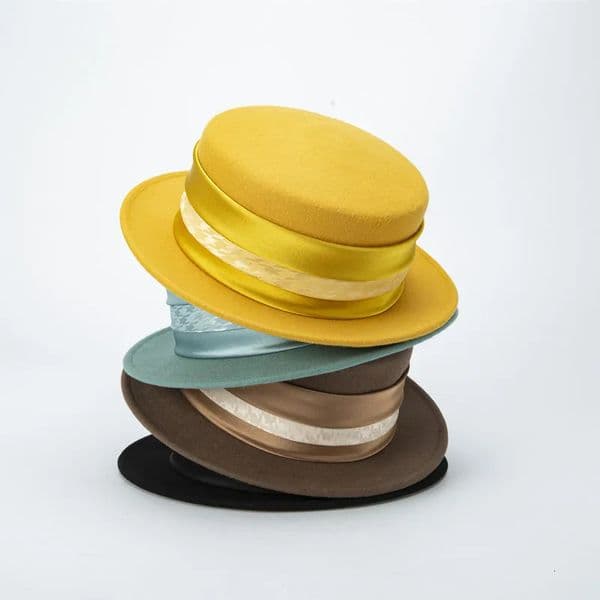 Classical Yellow Green Felt Winter Hat Warm Cloche Wool Ribbon Floppy Brim Derby Wedding Church Fedora Ladies Dress Hat 250707