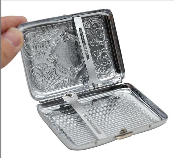 Creative cigarette box, 14 sets of automatic folding cigarette case, carving and beautifully printed cigarette case.